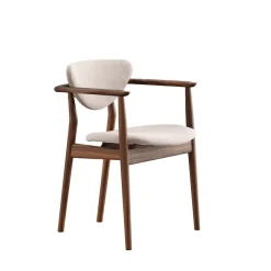 109 Armchair, valnød af Finn Juhl