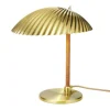 5321 bordlampe fra GUBI