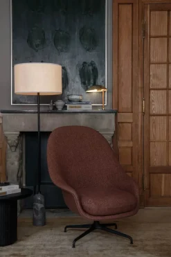 5321 bordlampe fra GUBI