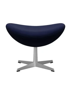 3127 Fodskammel til Ægget af Arne Jacobsen stofgr. 1