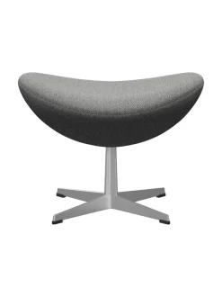 3127 Fodskammel til Ægget af Arne Jacobsen stofgr. 2