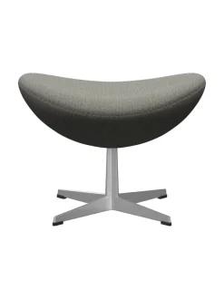 3127 Fodskammel til Ægget af Arne Jacobsen stofgr. 2