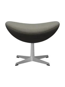 3127 Fodskammel til Ægget af Arne Jacobsen stofgr. 2