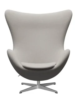 3316 Ægget af Arne Jacobsen læder