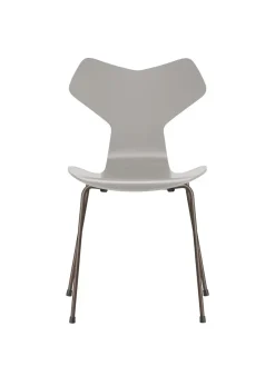 3130 Grand Prix stol lakeret af Arne Jacobsen