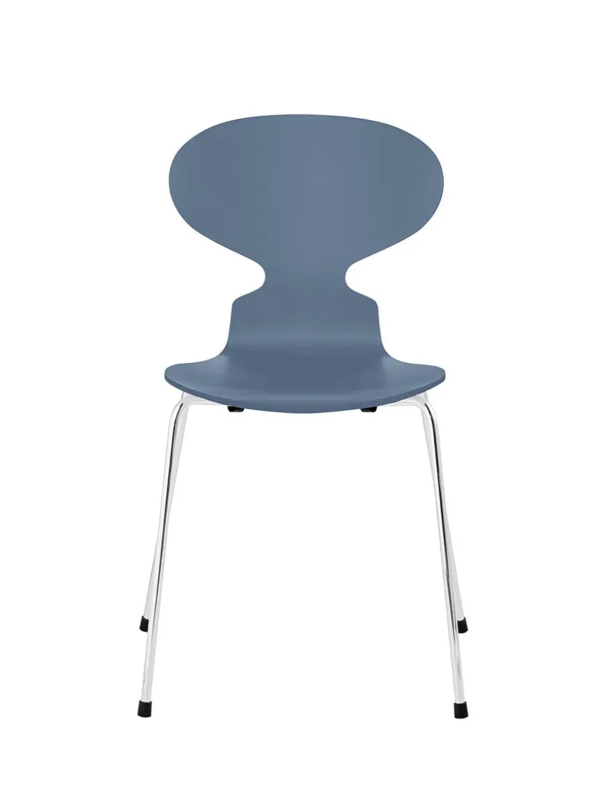 3101 Myren Stol lakeret af Arne Jacobsen