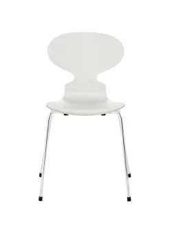 3101 Myren Stol lakeret af Arne Jacobsen