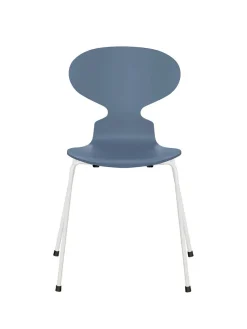 3101 Myren Stol lakeret af Arne Jacobsen