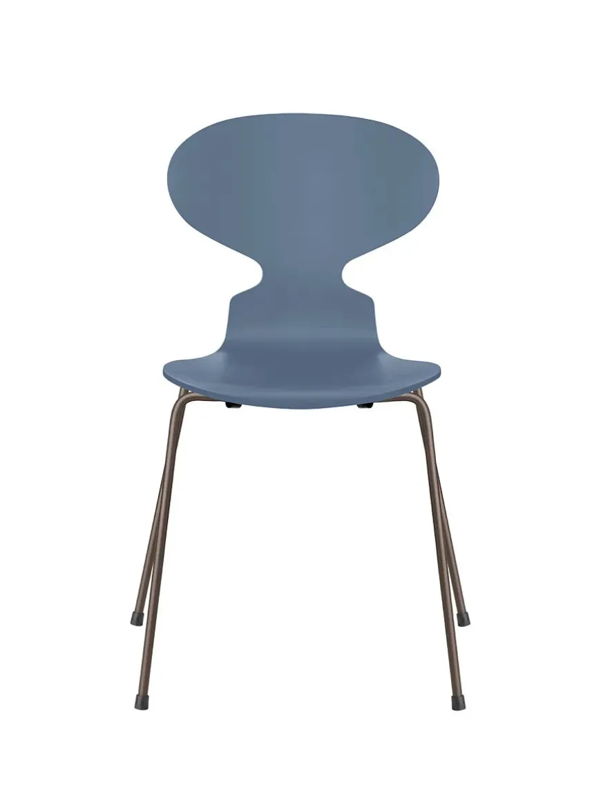3101 Myren Stol lakeret af Arne Jacobsen