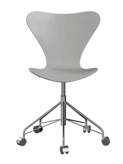 3117 Serie 7 Kontorstol af Arne Jacobsen