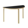 Aalto Table Half-Round fra Artek