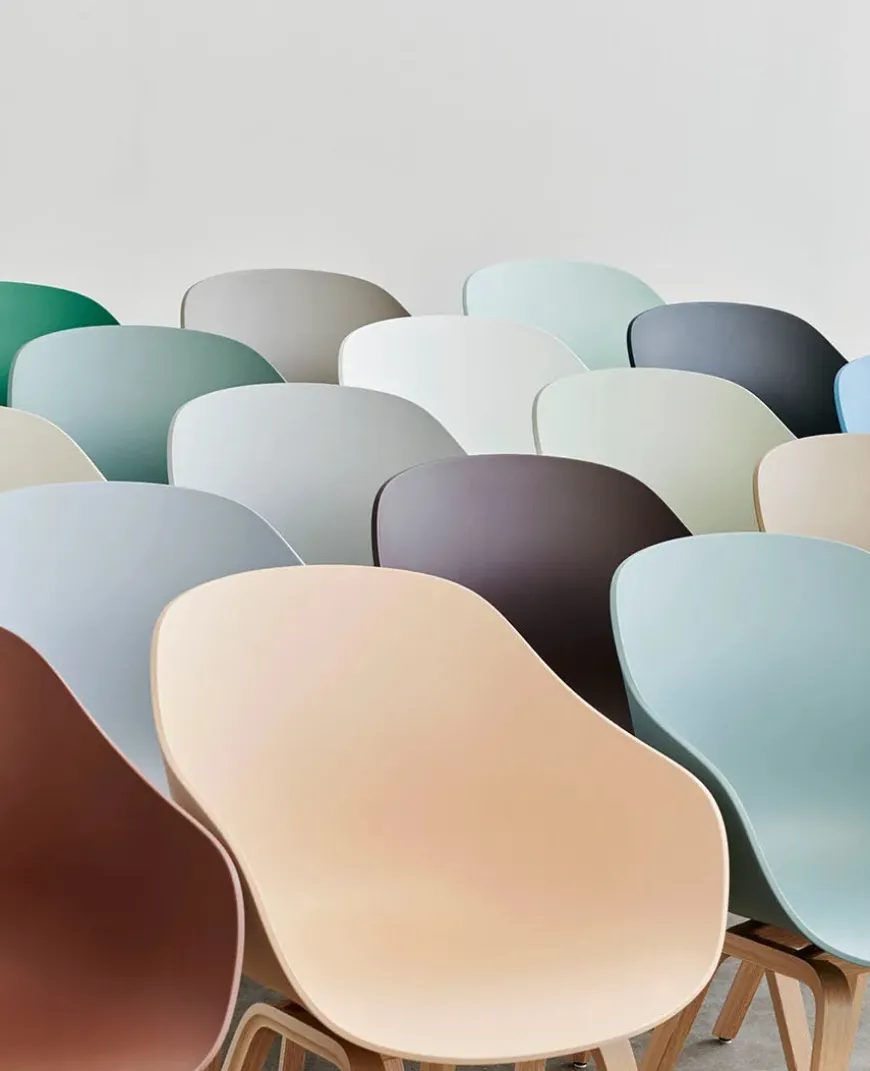 About a Chair AAC123 fra Hay