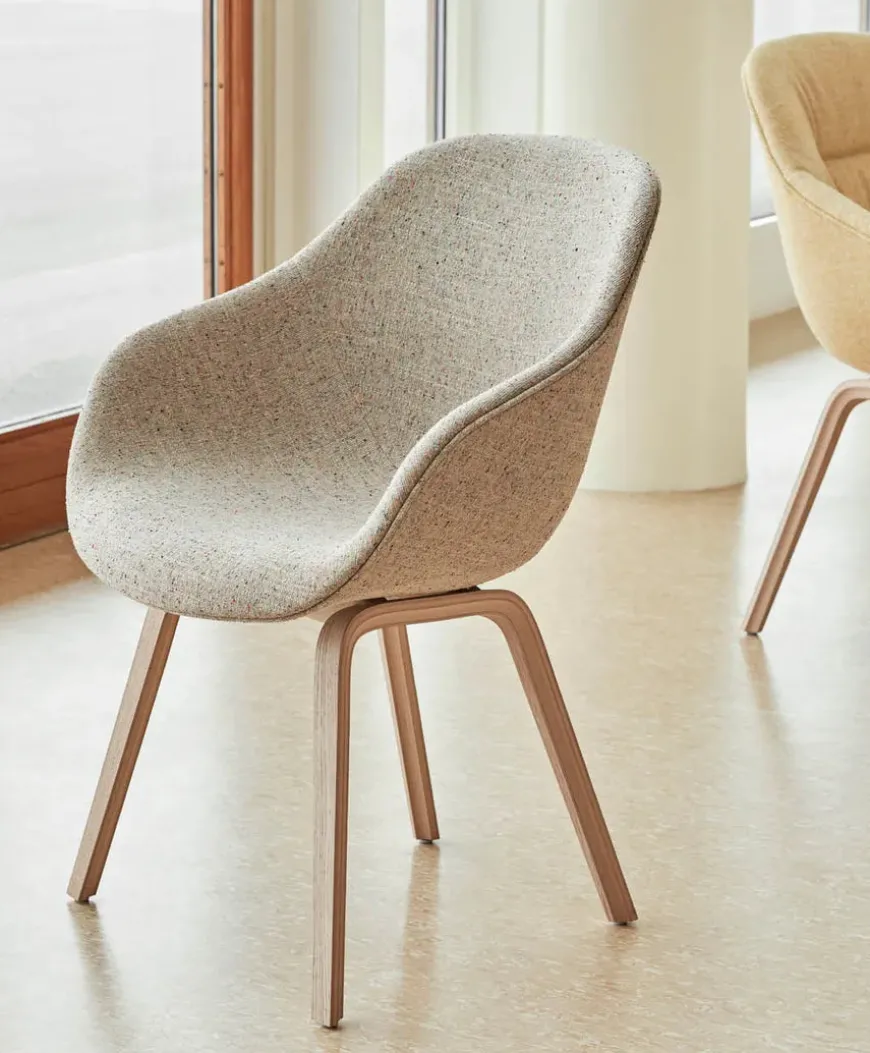 About a Chair AAC123 fra Hay