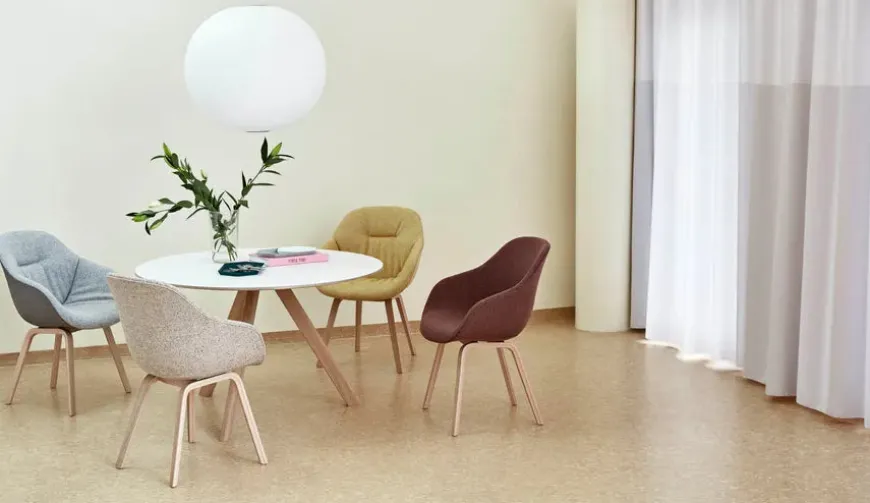 About a Chair AAC123 fra Hay