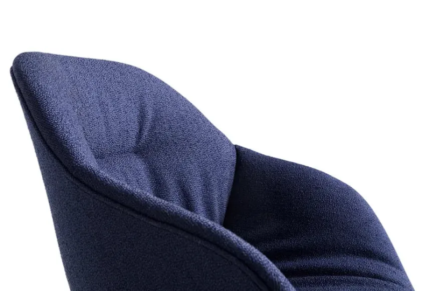 About a Chair AAC123 fra Hay