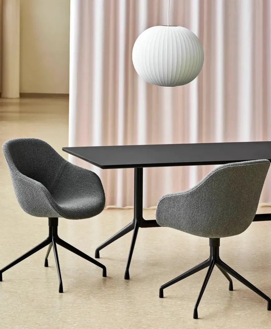 About a Chair AAC123 fra Hay