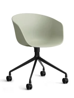 About a Chair AAC53 fra Hay