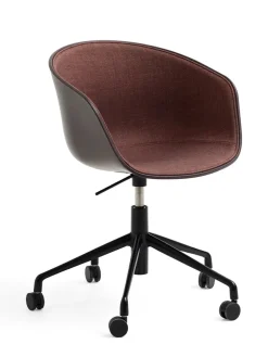 About a Chair AAC53 fra Hay