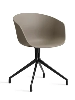 About a Chair AAC53 fra Hay