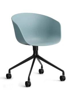 About a Chair AAC53 fra Hay