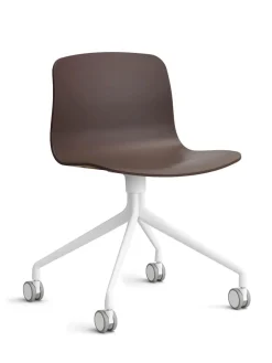 About a Chair AAC15 fra Hay