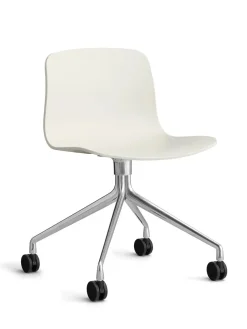 About a Chair AAC15 fra Hay