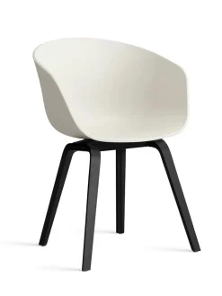 About a Chair AAC22 fra Hay