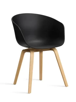 About a Chair AAC22 fra Hay