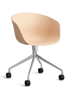 About a Chair AAC52 fra Hay