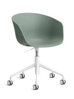 About a Chair AAC52 fra Hay