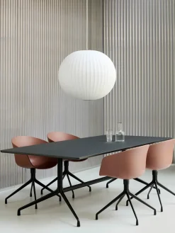 About a Chair AAC52 fra Hay