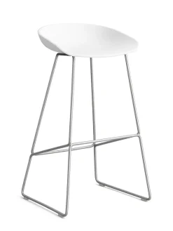 About a Stool AAS39 fra Hay