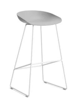 About a Stool AAS39 fra Hay