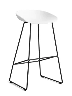 About a Stool AAS38 fra Hay