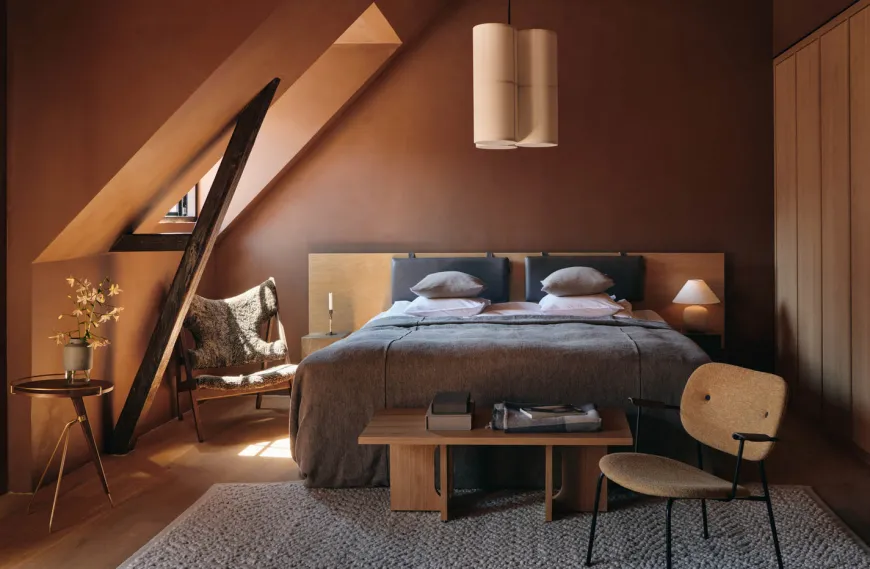 Androgyne Lounge Table, Calacatta Viola / Wood fra Audo Copenhagen