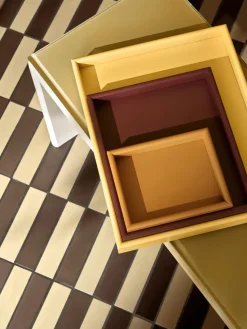 Arrange Trays TRSET1, ruby/masala fra Montana