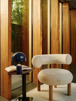 Bell Portable Bordlampe, indigo fra Tom Dixon