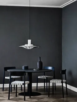 Betty TK1 spisebordsstol fra &Tradition