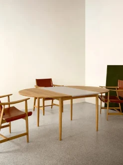 BM0121 Spisebord, olieret eg af Børge Mogensen