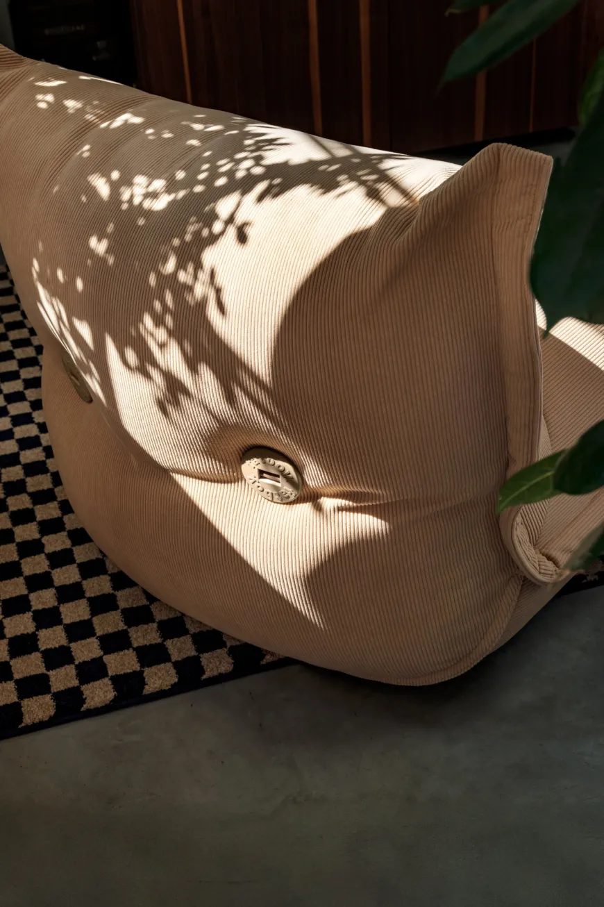 Bonbaron Slim Cord Recycled lænestol fra Fatboy