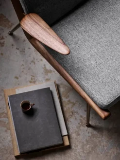 Boomerang HM2 lænestol af Hvidt & Mølgaard