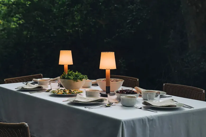 Básica M1 Bordlampe fra Santa and Cole