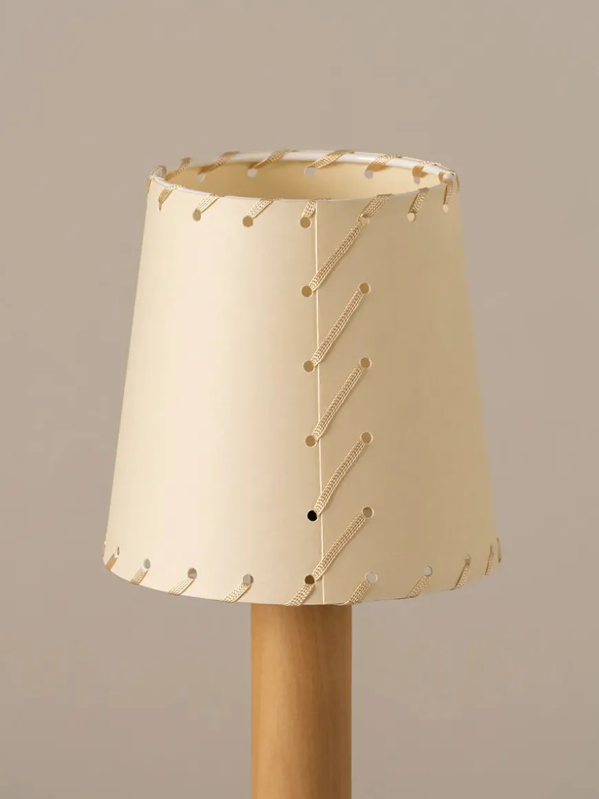 Básica M1 Bordlampe fra Santa and Cole