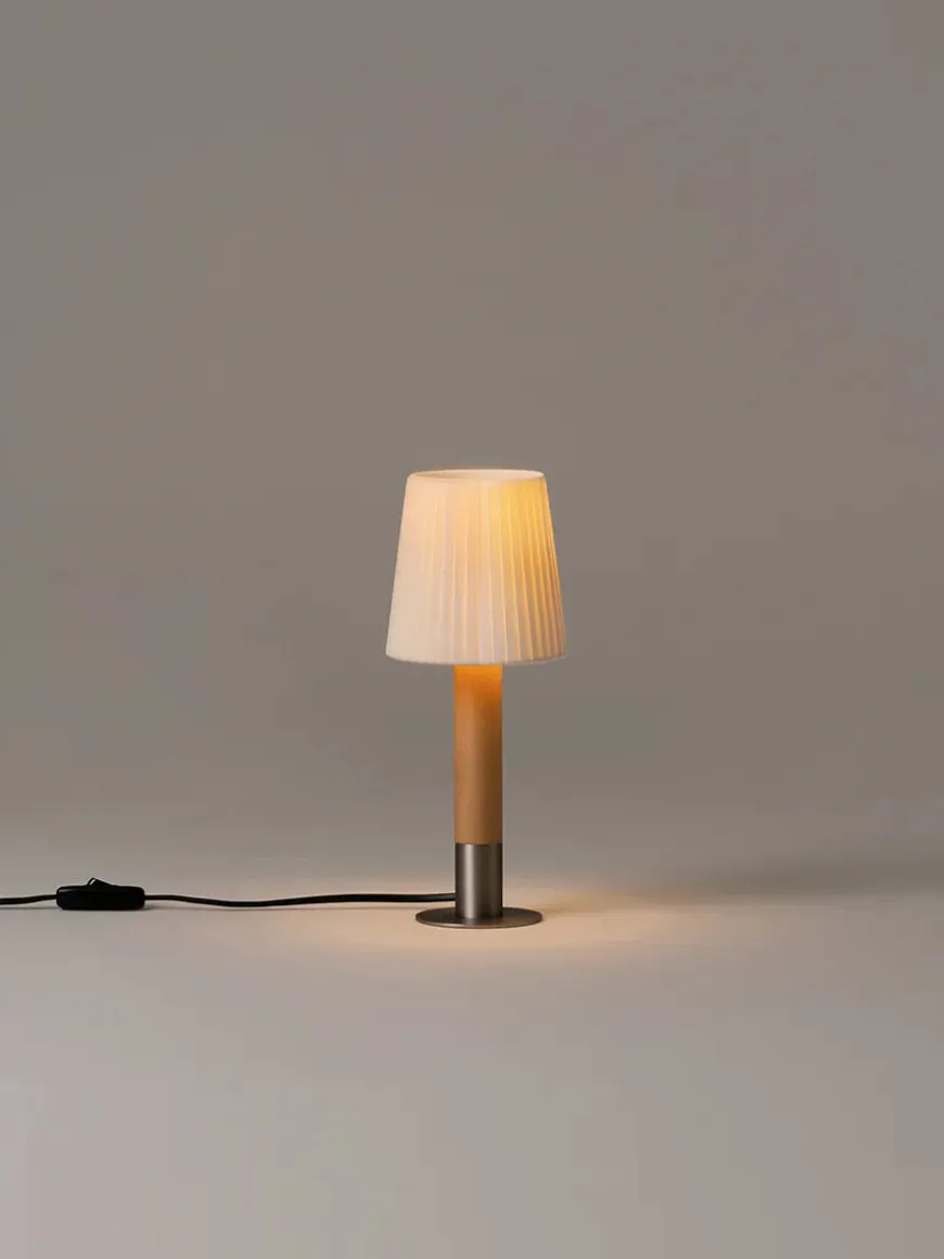 Básica M1 Bordlampe fra Santa and Cole