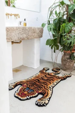 Burma Tiger Rug, small fra Bongusta