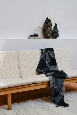 Caracas Plaid, marina fra Silkeborg Uldspinderi