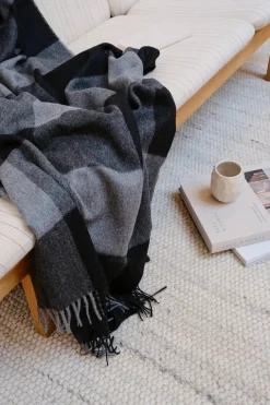 Caracas Plaid, rosewood fra Silkeborg Uldspinderi