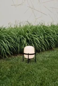 Cestita Alubat Bordlampe fra Santa and Cole