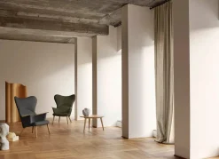 CH78 Mama Bear af Hans J. Wegner