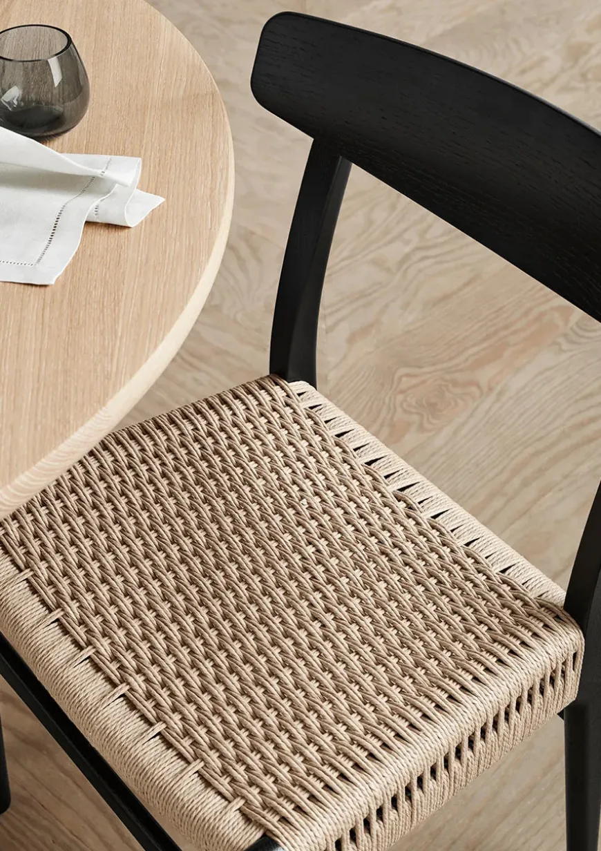 CH23 Spisestol, eg hvidolie af Hans J. Wegner